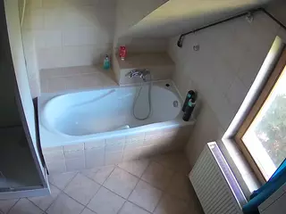Julmodels Bathroom 2nd Floor-1's Live Sex Cam Show