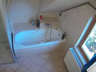 Julmodels Bathroom 2nd Floor-1's Live Sex Cam Show