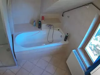 Julmodels Bathroom 2nd Floor-1's Live Sex Cam Show