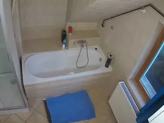 Julmodels Bathroom 2nd Floor-1's Live Sex Cam Show