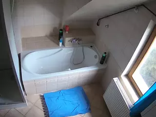 Julmodels Bathroom 2nd Floor-1's Live Sex Cam Show
