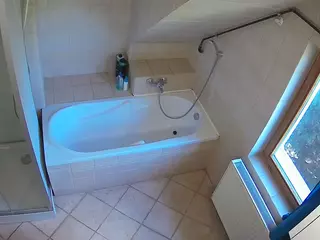 Julmodels Bathroom 2nd Floor-1's Live Sex Cam Show
