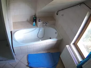 Julmodels Bathroom 2nd Floor-1's Live Sex Cam Show