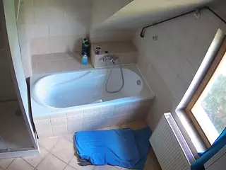 Julmodels Bathroom 2nd Floor-1's Live Sex Cam Show