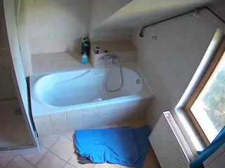 Julmodels Bathroom 2nd Floor-1's Live Sex Cam Show
