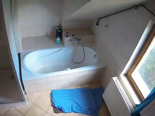 Julmodels Bathroom 2nd Floor-1's Live Sex Cam Show