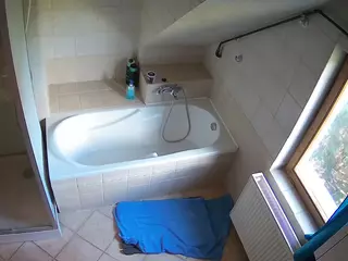 Julmodels Bathroom 2nd Floor-1's Live Sex Cam Show
