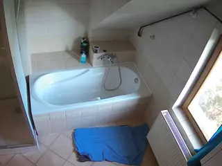 Julmodels Bathroom 2nd Floor-1's Live Sex Cam Show