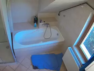 Julmodels Bathroom 2nd Floor-1's Live Sex Cam Show