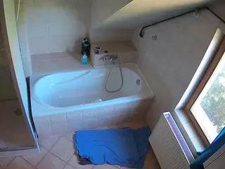 Julmodels Bathroom 2nd Floor-1's Live Sex Cam Show