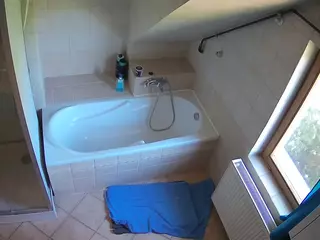 Julmodels Bathroom 2nd Floor-1's Live Sex Cam Show
