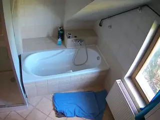 Julmodels Bathroom 2nd Floor-1's Live Sex Cam Show