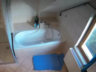 Julmodels Bathroom 2nd Floor-1's Live Sex Cam Show