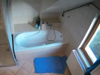 Julmodels Bathroom 2nd Floor-1's Live Sex Cam Show