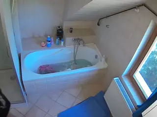 Julmodels Bathroom 2nd Floor-1's Live Sex Cam Show