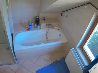 Julmodels Bathroom 2nd Floor-1's Live Sex Cam Show