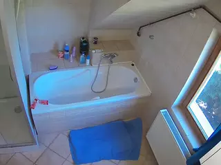 Julmodels Bathroom 2nd Floor-1's Live Sex Cam Show