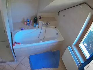 Julmodels Bathroom 2nd Floor-1's Live Sex Cam Show