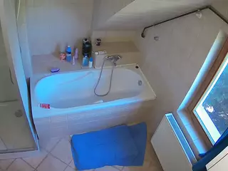 Julmodels Bathroom 2nd Floor-1's Live Sex Cam Show