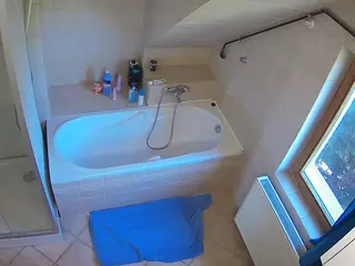 Julmodels Bathroom 2nd Floor-1's Live Sex Cam Show