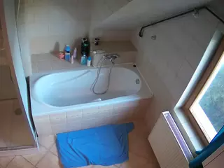 Julmodels Bathroom 2nd Floor-1's Live Sex Cam Show