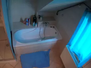 Julmodels Bathroom 2nd Floor-1's Live Sex Cam Show