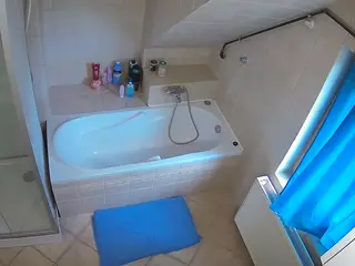Julmodels Bathroom 2nd Floor-1's Live Sex Cam Show