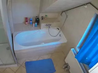 Julmodels Bathroom 2nd Floor-1's Live Sex Cam Show