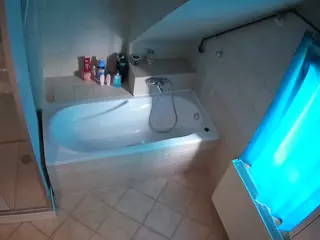 Julmodels Bathroom 2nd Floor-1's Live Sex Cam Show