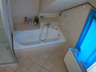Julmodels Bathroom 2nd Floor-1's Live Sex Cam Show