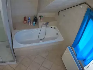 Julmodels Bathroom 2nd Floor-1's Live Sex Cam Show
