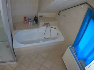 Julmodels Bathroom 2nd Floor-1's Live Sex Cam Show