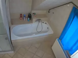 Julmodels Bathroom 2nd Floor-1's Live Sex Cam Show
