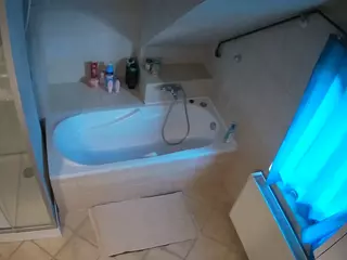 Julmodels Bathroom 2nd Floor-1's Live Sex Cam Show