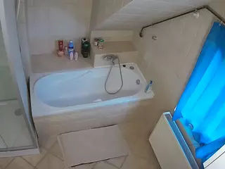 Julmodels Bathroom 2nd Floor-1's Live Sex Cam Show
