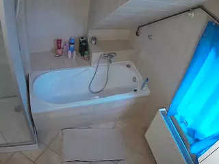 Julmodels Bathroom 2nd Floor-1's Live Sex Cam Show