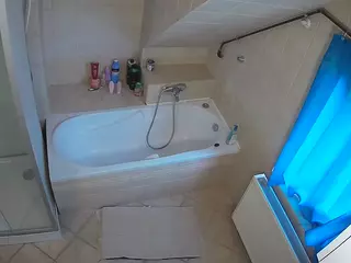 Julmodels Bathroom 2nd Floor-1's Live Sex Cam Show