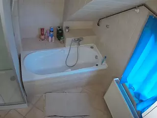 Julmodels Bathroom 2nd Floor-1's Live Sex Cam Show