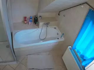 Julmodels Bathroom 2nd Floor-1's Live Sex Cam Show