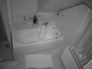Julmodels Bathroom 2nd Floor-1's Live Sex Cam Show