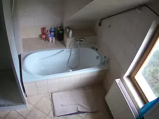 Julmodels Bathroom 2nd Floor-1's Live Sex Cam Show