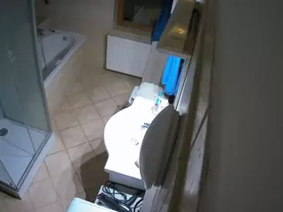 Julmodels Bathroom 2nd Floor-2's Live Sex Cam Show