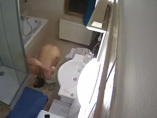 Julmodels Bathroom 2nd Floor-2's Live Sex Cam Show