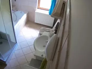 Julmodels Bathroom 2nd Floor-2's Live Sex Cam Show
