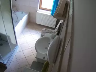 Julmodels Bathroom 2nd Floor-2's Live Sex Cam Show