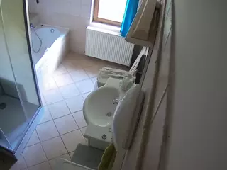 Julmodels Bathroom 2nd Floor-2's Live Sex Cam Show