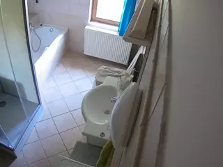 Julmodels Bathroom 2nd Floor-2's Live Sex Cam Show