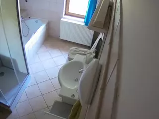 Julmodels Bathroom 2nd Floor-2's Live Sex Cam Show