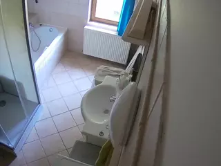 Julmodels Bathroom 2nd Floor-2's Live Sex Cam Show