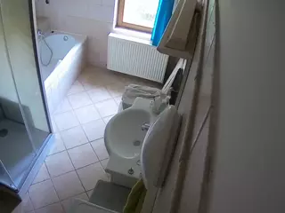 Julmodels Bathroom 2nd Floor-2's Live Sex Cam Show